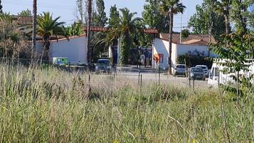 Enceinte de lâhĂ©bergement