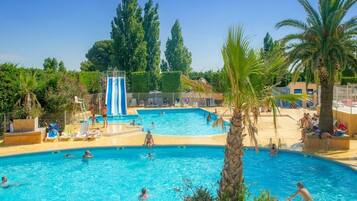 Piscine extérieure, piscine chauffée