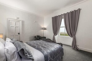 House, 4 Bedrooms (Newtown House) | Individually decorated, individually furnished, iron/ironing board - Muncaster Cottages (Ravenglass)