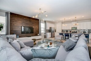 TV, table football - Beautiful Mansion with Private Pool, Close to Disney, Orlando Mansion 3113 (Orlando)