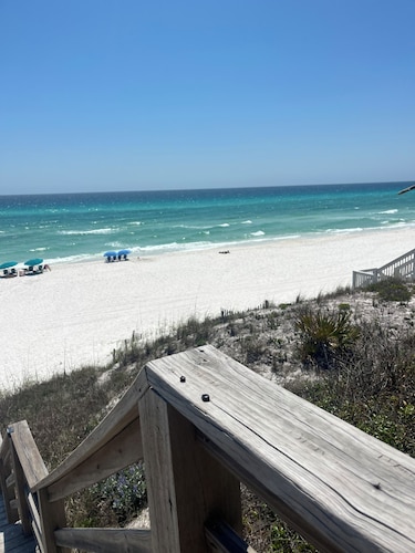 Can you say PRIVATE? The best kept secret on 30A!