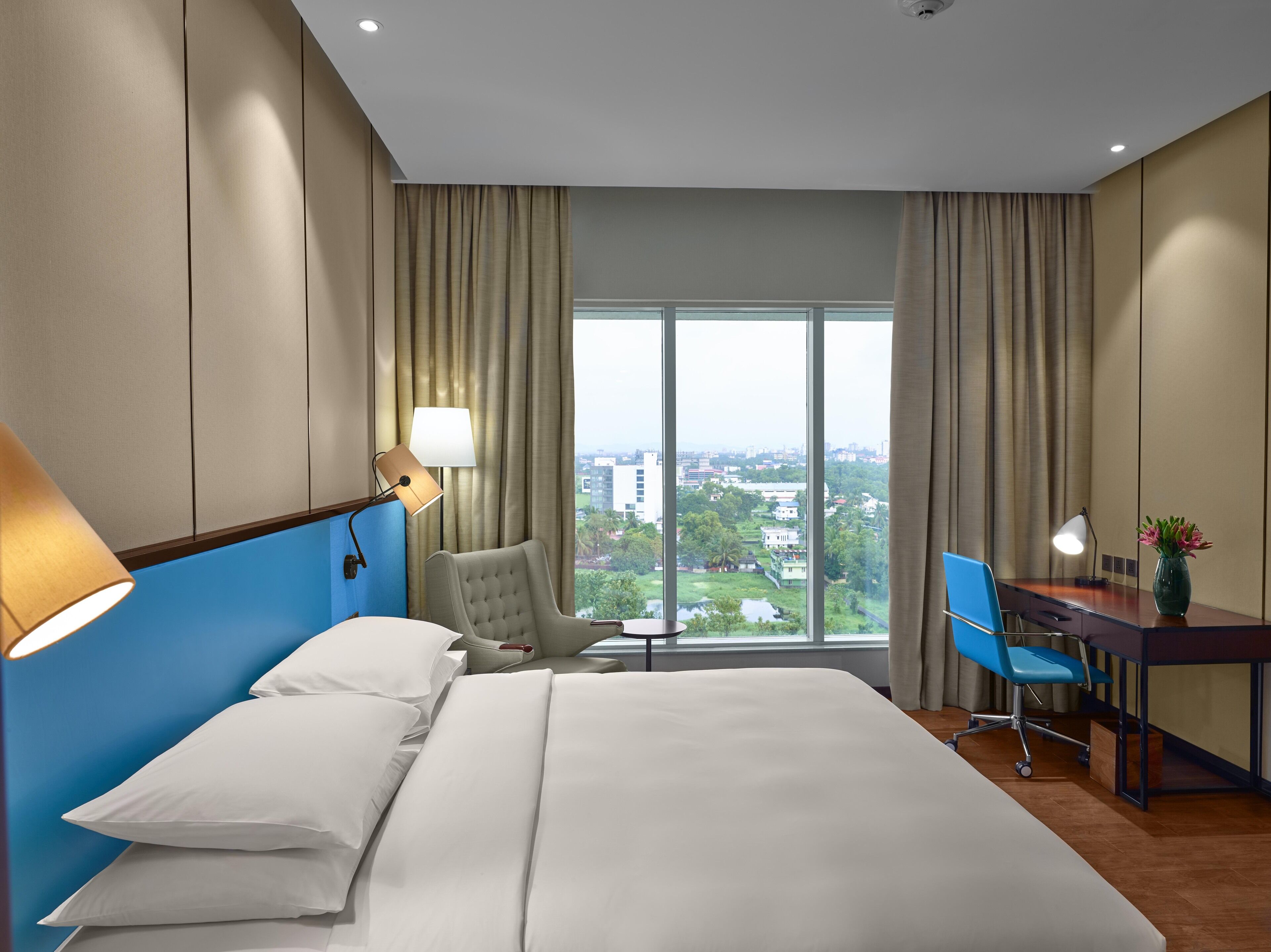 minibar, in-room safe, individually decorated, individually furnished