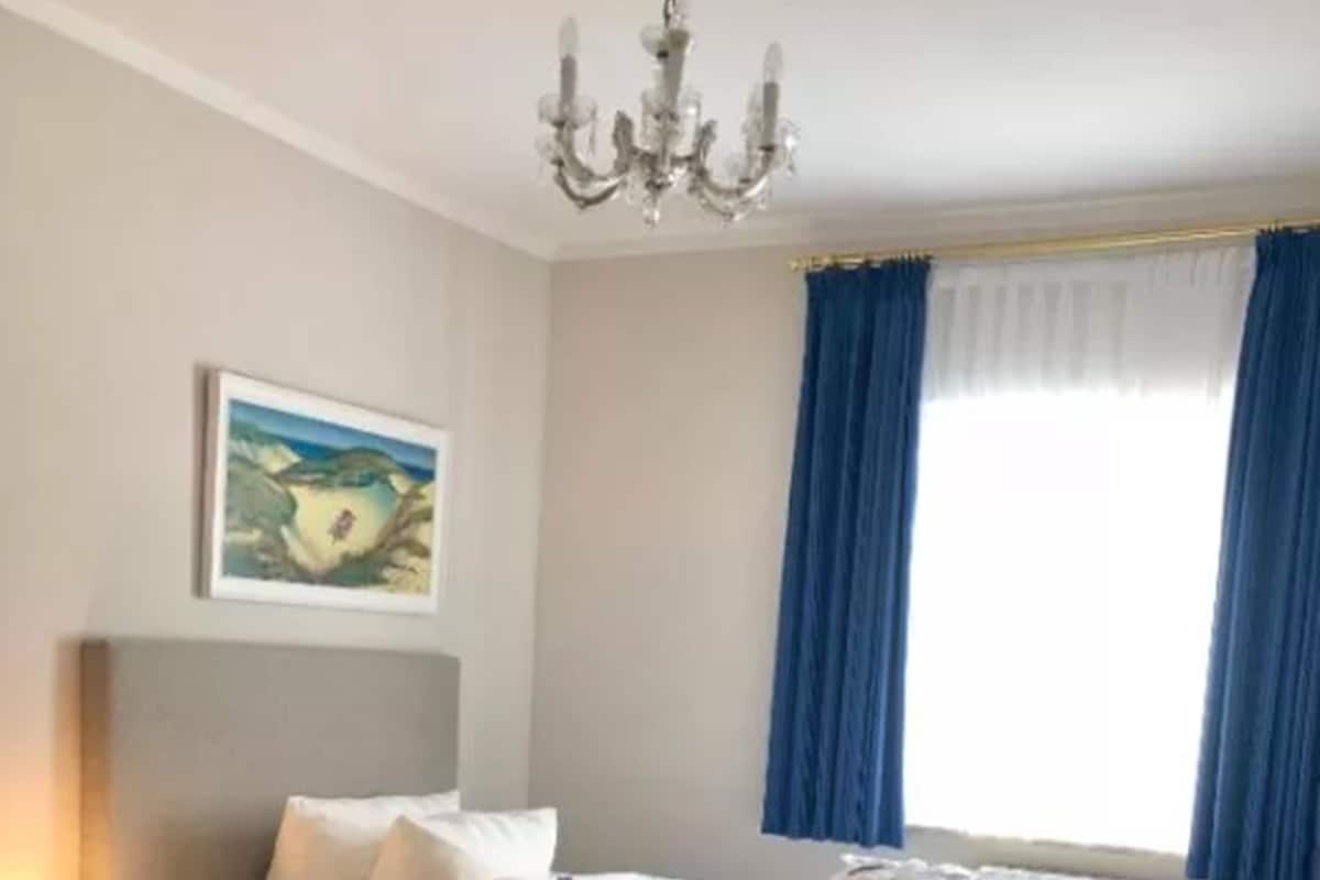 Chambre Simple | Articles gratuits dans le mini-bar, coffres-forts dans les chambres