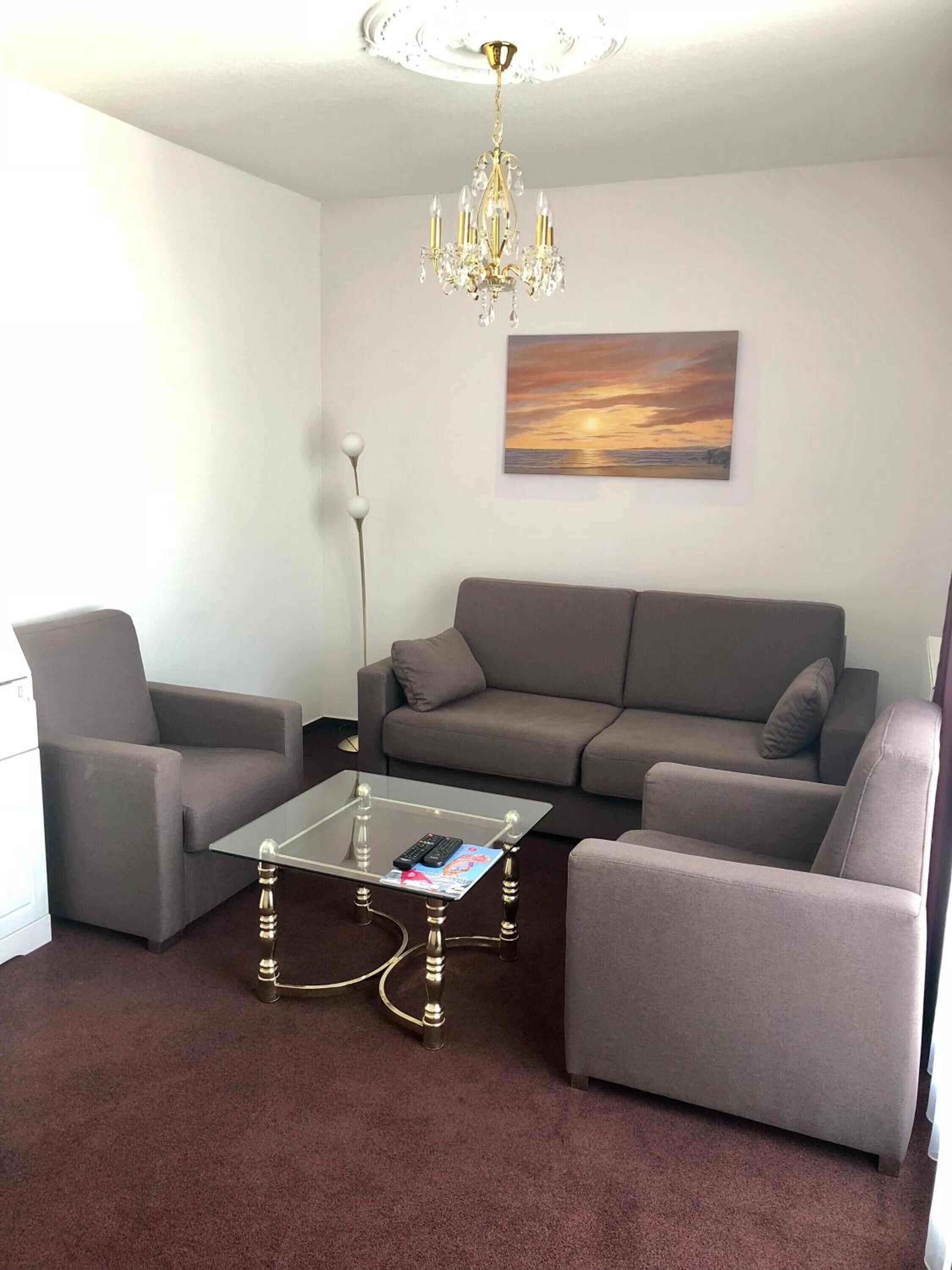 32-inch smart tv with cable channels, tv