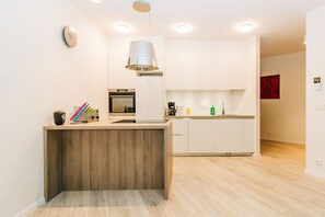 Apartment, 2 Bedrooms (Gullbrá) | Private kitchen