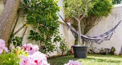 3 Marias Garden House B&B