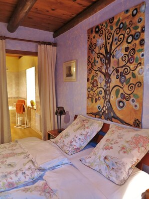 Premium bedding, down duvets, Select Comfort beds
