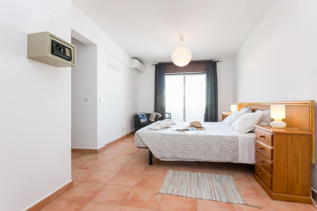 Standard Room (5 Praia do Camilo)