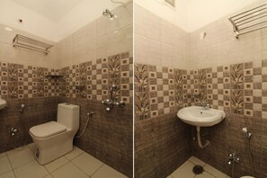 Deluxe Double Room | Bathroom | Shower, free toiletries, towels - OYO 37499 Saba Service Apartments (Hyderabad)