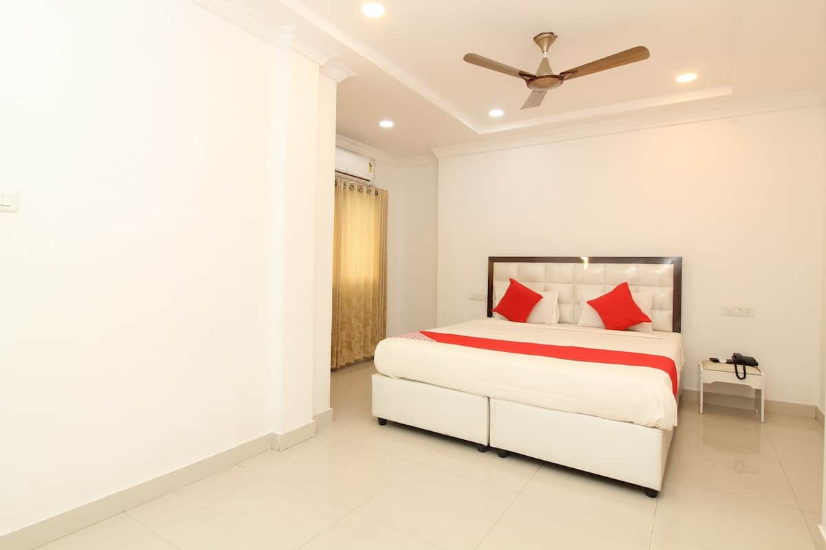 Deluxe Double Room | Free WiFi