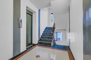 Lobby - Silverkey Executive Stays 36641 Sea View Inn (Chennai)