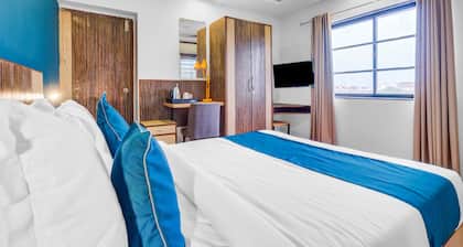 Silverkey Executive Stays 36641 Sea View Inn