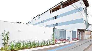 واجهة المنشأة