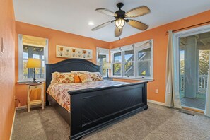 8 bedrooms, iron/ironing board, free WiFi, bed sheets