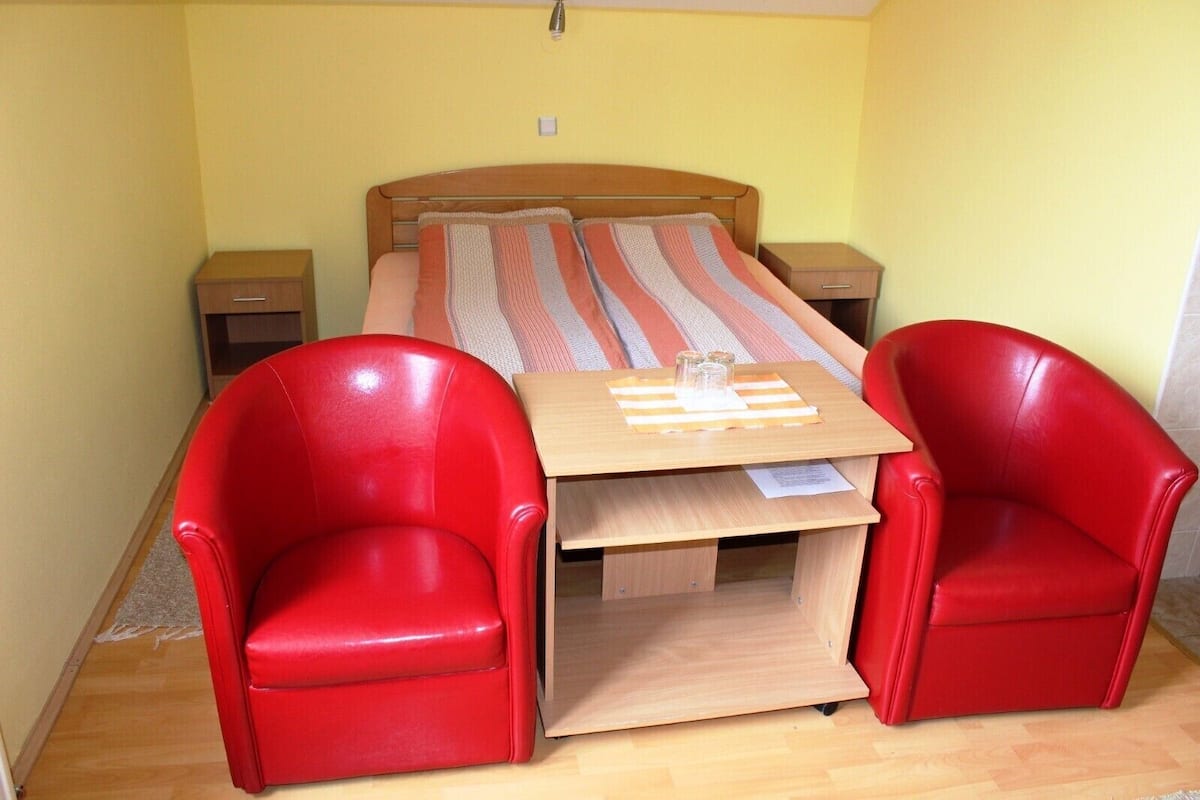 Habitación doble | Insonorización, wifi gratis y ropa de cama