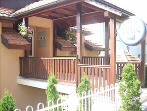 Property entrance - Vila Angelina (Kušici)