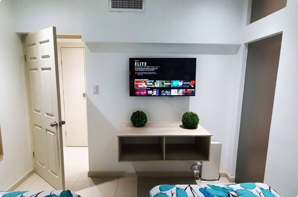 2 habitaciones, tabla de planchar con plancha y wifi gratis 