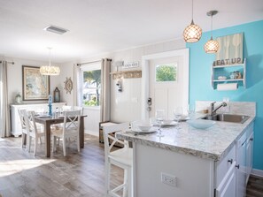 Dining - SS Salamander North | Steps to the Beach + Heated Pool (Holmes Beach)