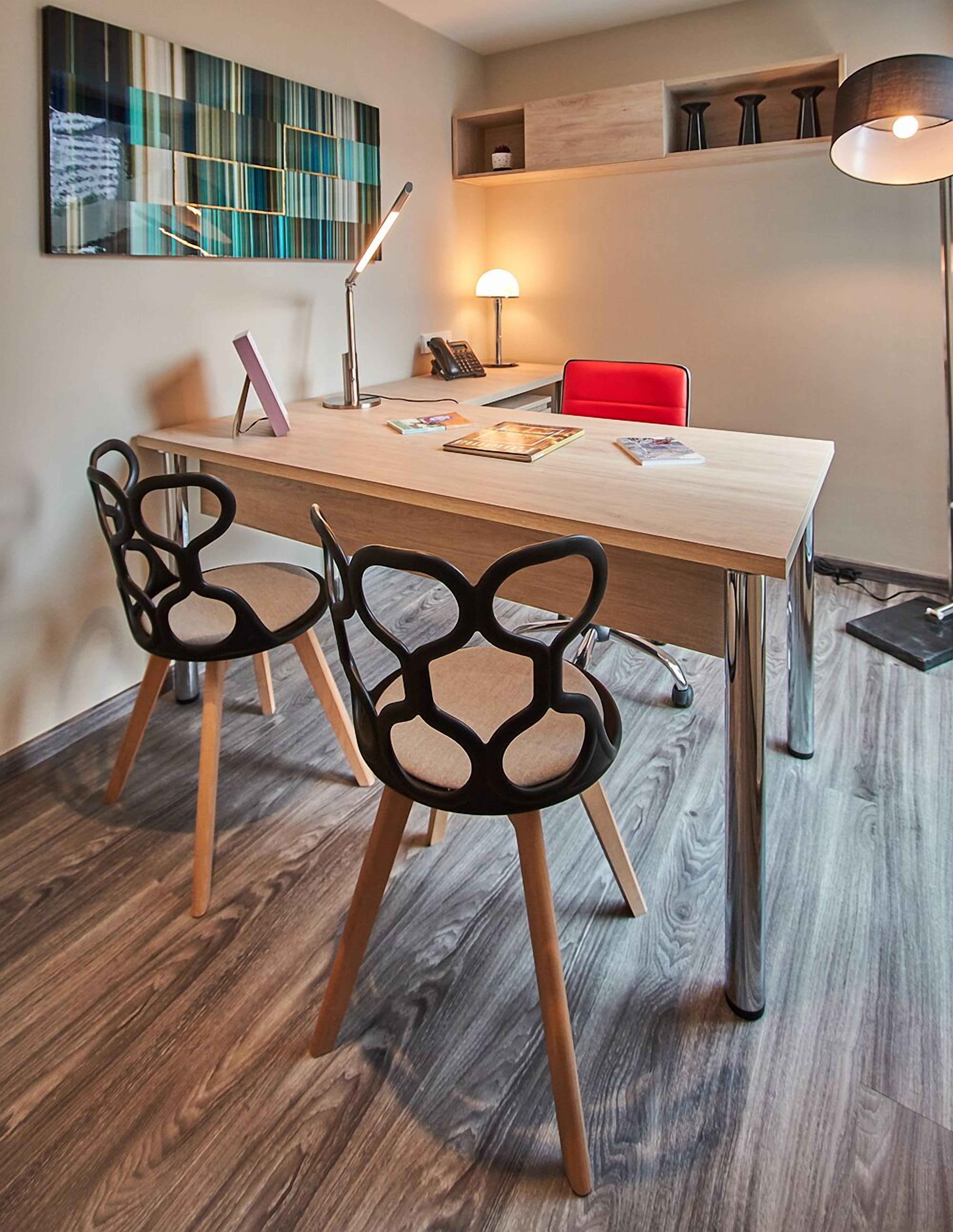 1 bedroom, in-room safe, laptop workspace, soundproofing