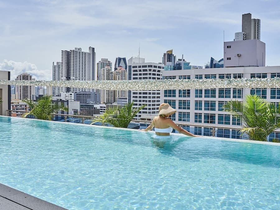 Outdoor pool, sun loungers