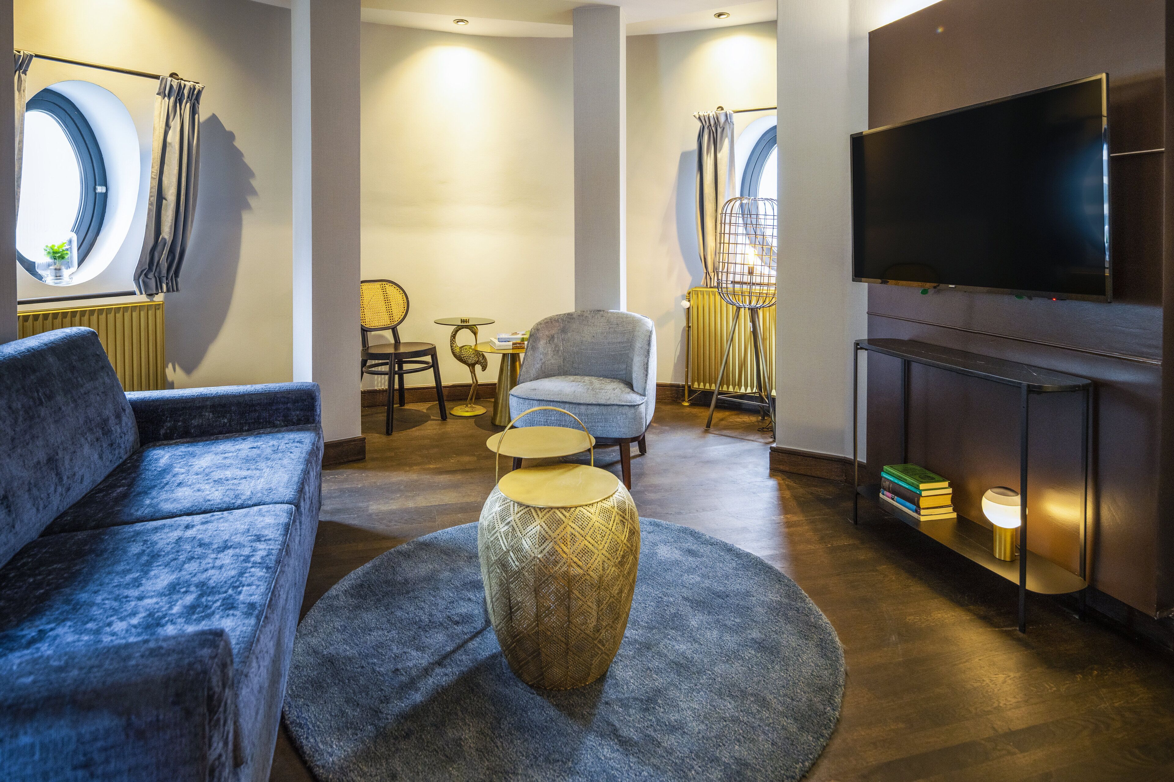 suite, 1 bedroom (living area) | 1 bedroom, premium bedding, minibar, in-room safe