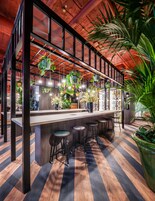 Breakfast, lunch, dinner served; vegetarian cuisine 