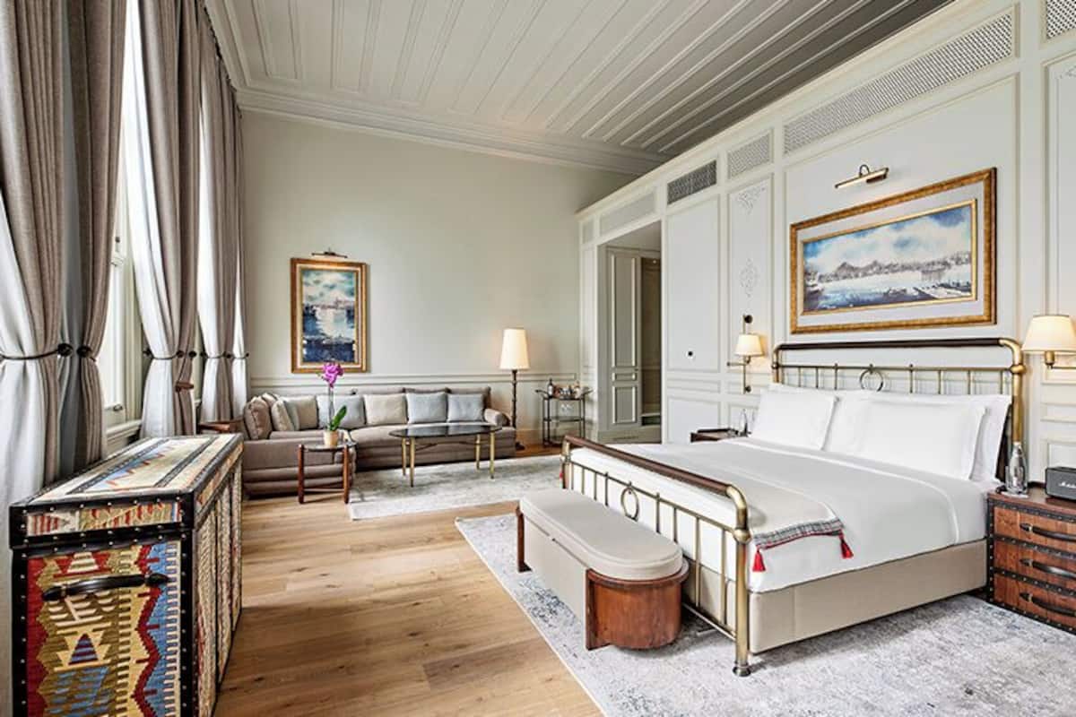 Suite (Bosphorus)