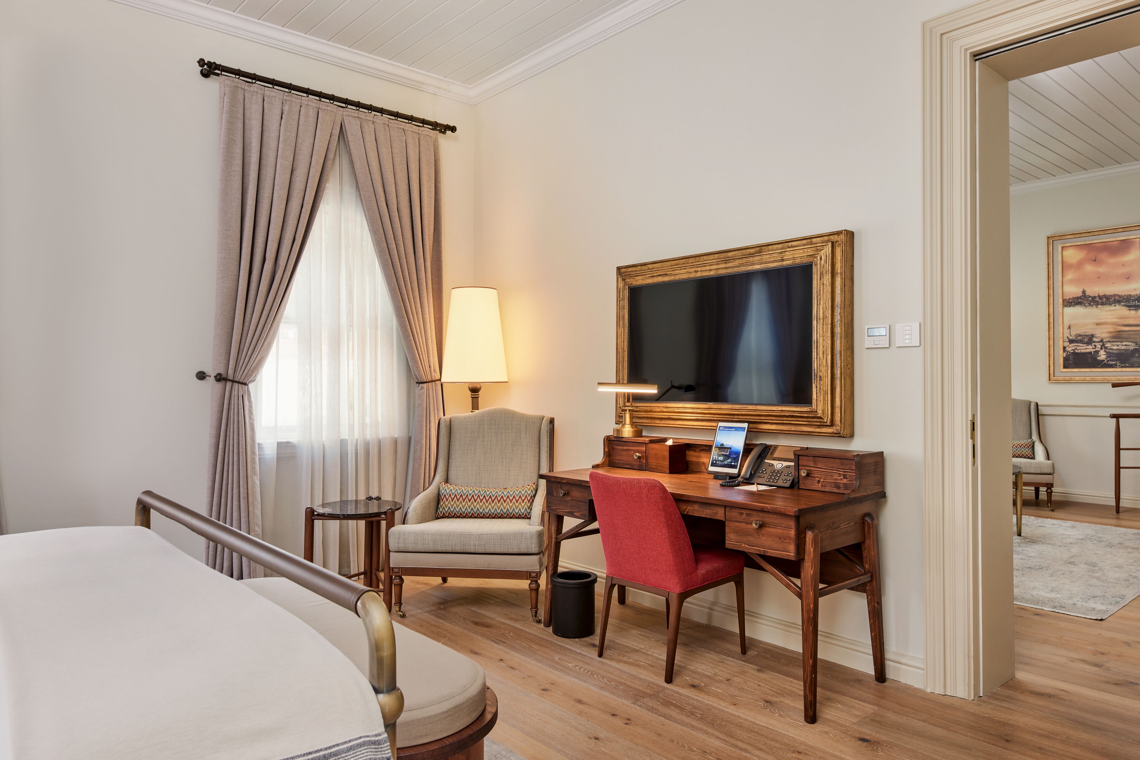 courtyard suite | 1 bedroom, minibar, in-room safe, individually decorated