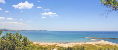 Beach nearby, fishing