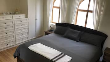 4 habitaciones, wifi y ropa de cama