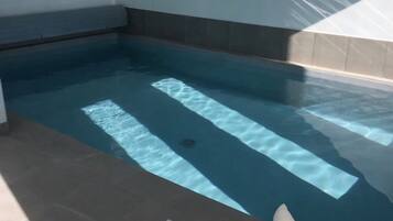 Piscine couverte, piscine chauffée