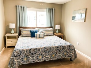 2 slaapkamers, een strijkplank/strijkijzer, wifi, beddengoed