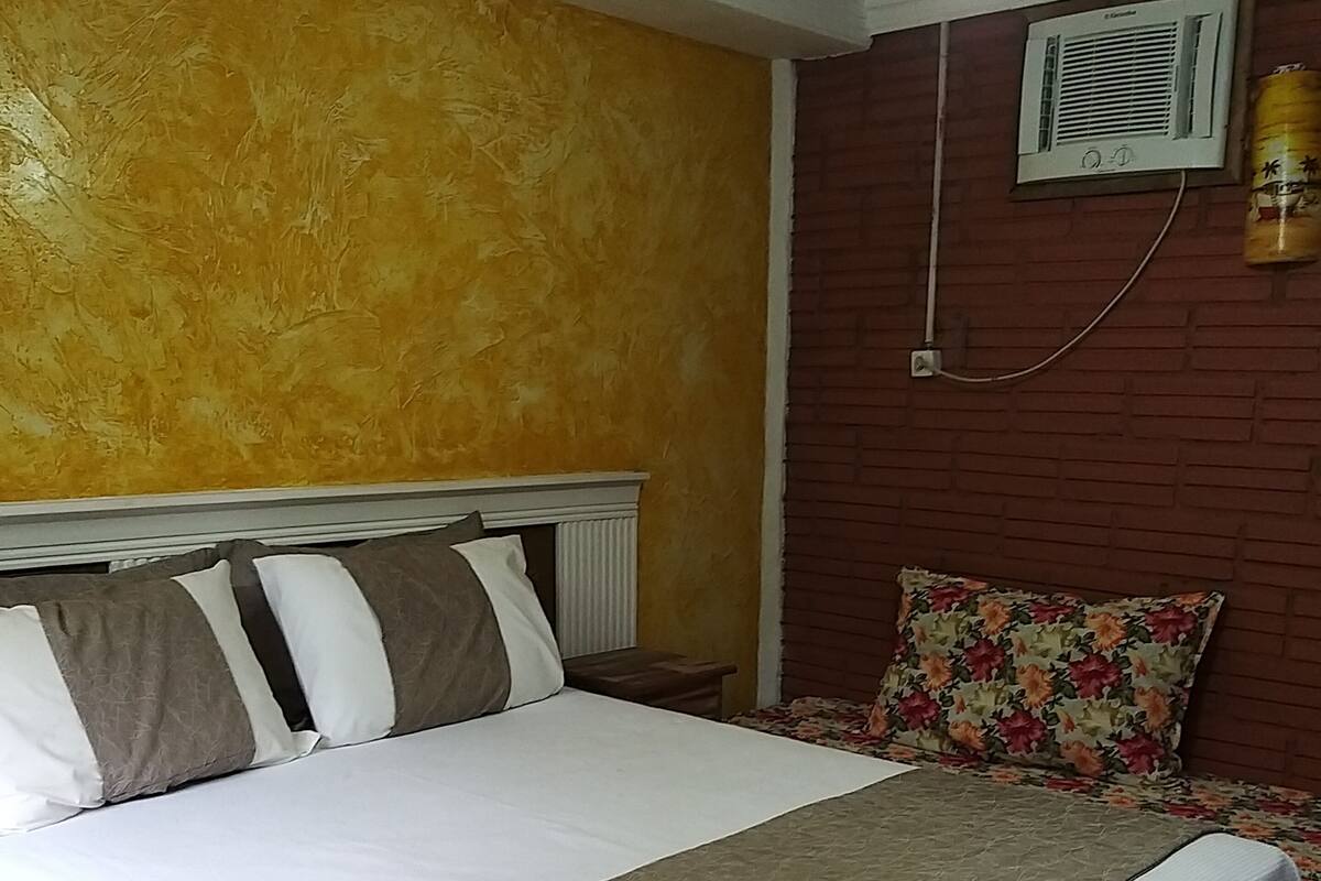 Hochwertige Bettwaren, Pillowtop-Betten, Minibar