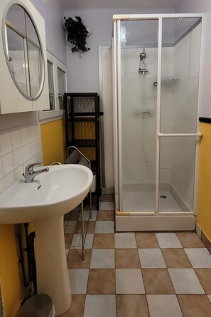 Traditional Cottage, Shared Bathroom (Entre Ciel Et Marais) | Bathroom - Entre Ciel et Marais (Graignes-Mesnil-Angot)