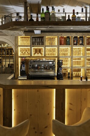 Bar (on property) - Hotel ZUM STERNENHOF (Koessen)