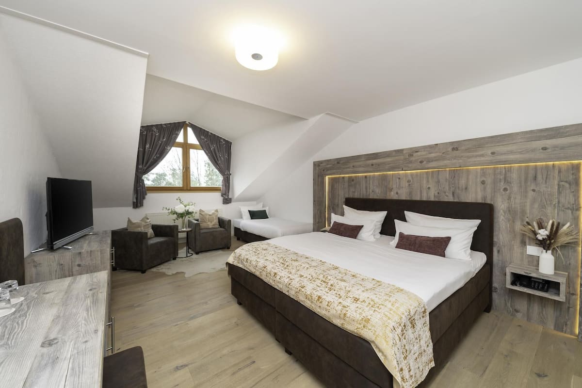 Standard Triple Room, Non Smoking, Mountain View | Hypo-allergenic bedding, down comforters, memory foam beds, minibar