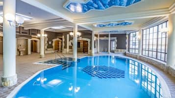 Indoor pool, pool loungers