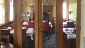 Unclassified image, 3 of 4, button - Albion Inn (Telford)