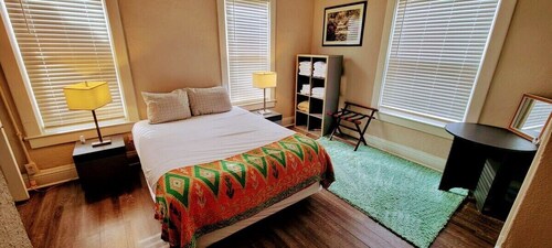 Pet and kid friendly duplex with 2 bedrooms