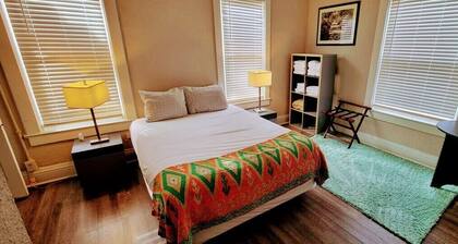 Pet and kid friendly duplex with 2 bedrooms