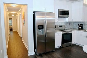 Fridge, microwave, oven, stovetop - Charming 3BR in Mid-City: Private Space, Chef's Kitchen, Steps to Endymion, Zulu Parade (New Orleans)