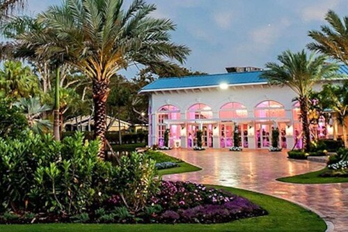 Modern Beach Villa 1 Locate Between Boca Raton &Deerfield Beach