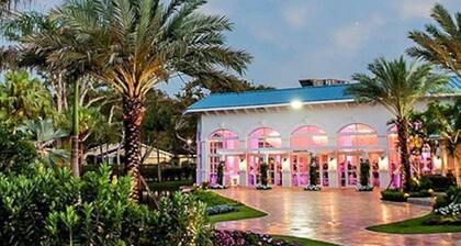 Modern Beach Villa 1 Locate Between Boca Raton &Deerfield Beach