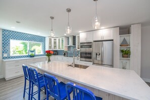 Fridge, microwave, oven, stovetop - Gulf View Retreat! Pool, Decks and 2 King Beds! (Anna Maria)