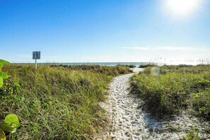 Beach nearby - Gulf View Retreat! Pool, Decks and 2 King Beds! (Anna Maria)
