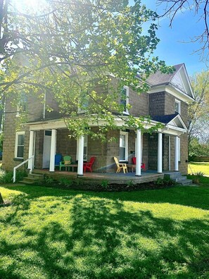 Exterior - Kid and pet friendly 2 nd floor duplex (Pacific)