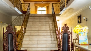 Lobby - Holiday Haven Resort & Banquet Hall (Runaway Bay)