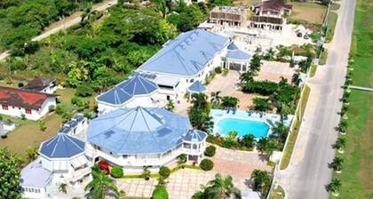 Holiday Haven Resort & Banquet Hall