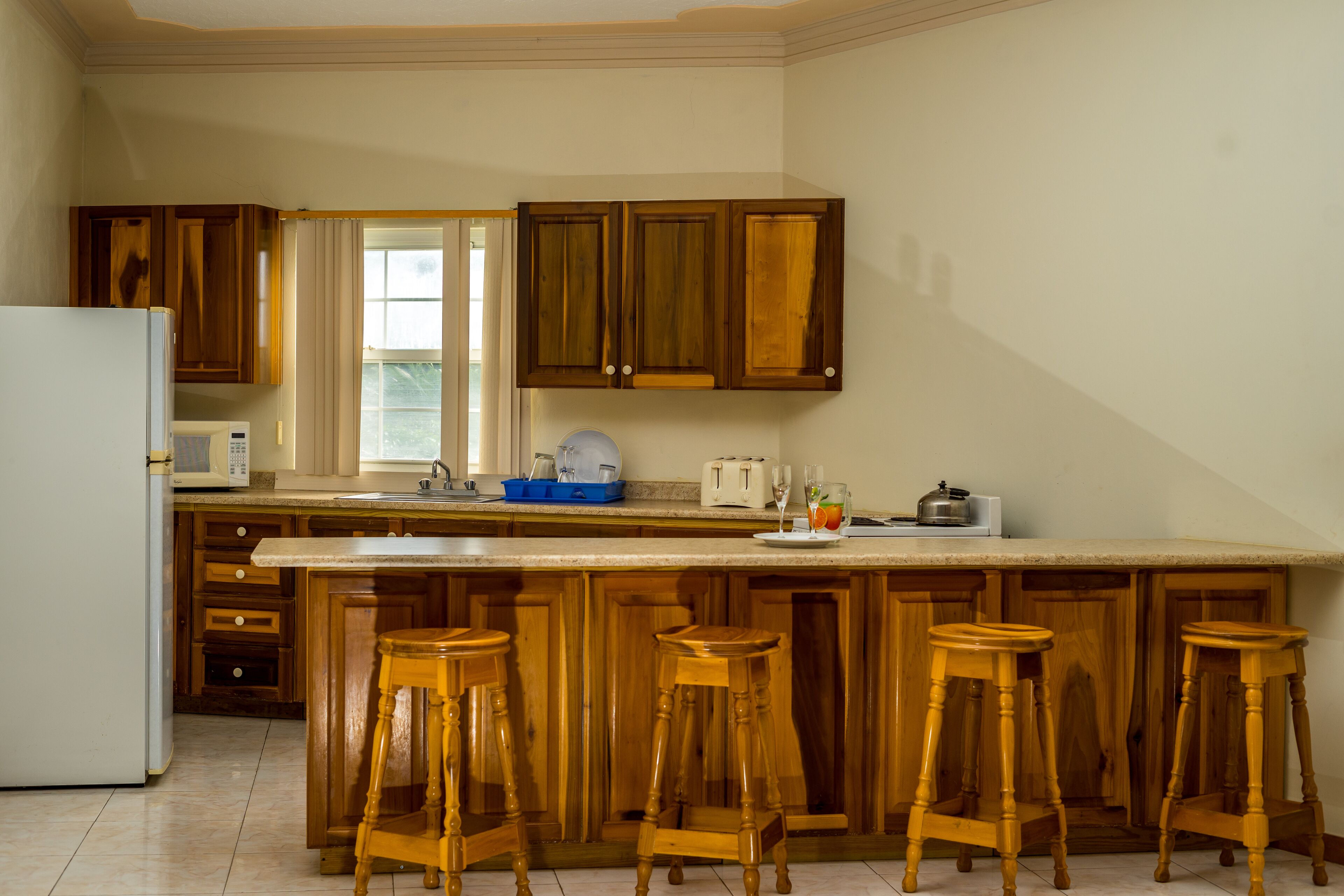 Deluxe Room, Kitchenette | Private kitchen