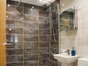 Towels - 3 bedroom accommodation in Giggleswick, near Settle (Giggleswick, near Settle)